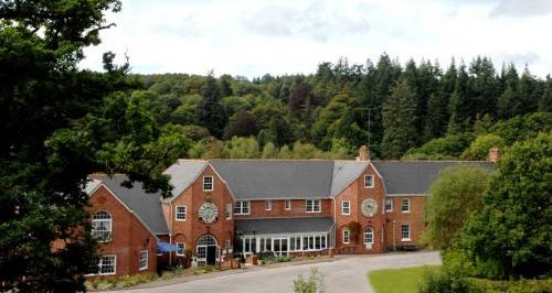 Fox & Hounds
