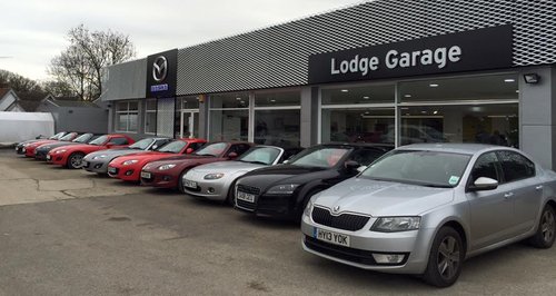 Lodge Mazda